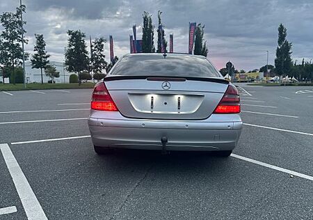 Mercedes-Benz 220 E220/W211