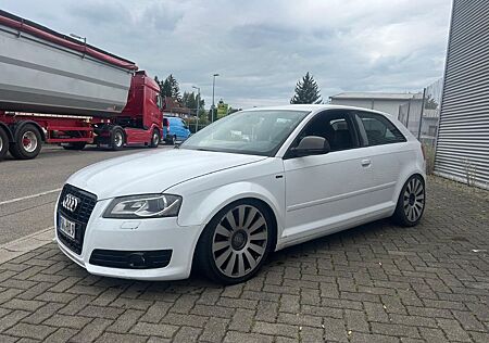 Audi A3 2.0 TDI S line Sportpaket plus #S3 Optik
