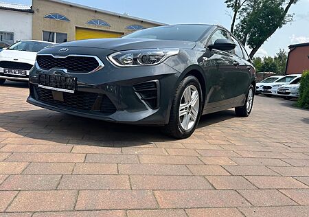 Kia Cee'd / Ceed