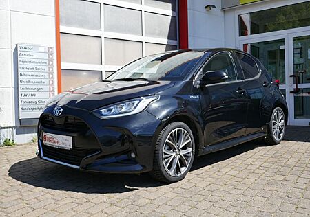 Toyota Yaris 1.5-l Hybrid Elegant Panorama 5J Garantie