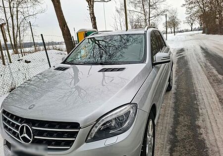 Mercedes-Benz ML 350 BlueTEC AMG 4MATIC AMG PAKET