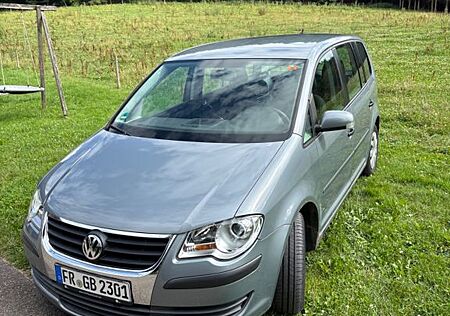 VW Touran Volkswagen 1.6 -