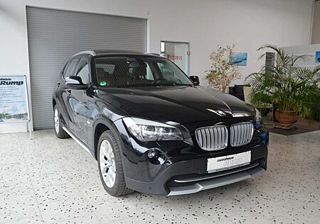 BMW X1 28i xDrive 6Zyl. Autom. SD Leder