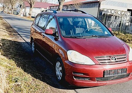 Toyota Avensis Verso 2.0 Klima / 7-Sitze