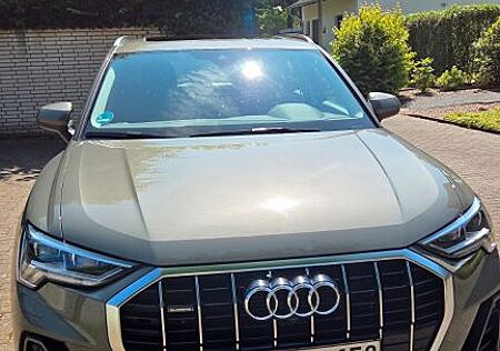 Audi Q3 40 TDI quattro S tronic S line 8 fach AHK
