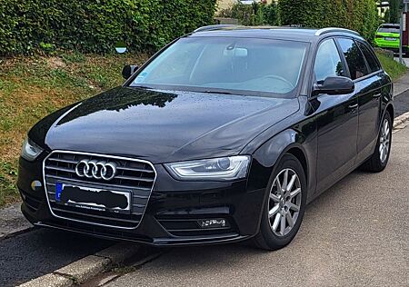 Audi A4 Avant TDI 2.0 Attraction,PDC,MMI,Xenon