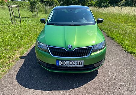 Skoda Rapid 1.4 TSI DSG Joy Spaceback Joy