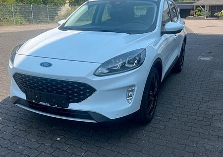 Ford Kuga 1.5 EcoBoost 120 PS COOL & CONNECT 8 Räder