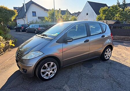 Mercedes-Benz A 150 ELEGANCE, 2. Hand, TÜV 09/26