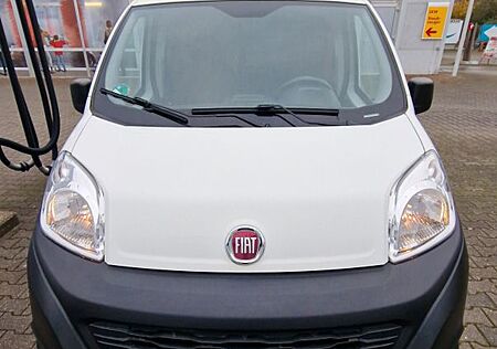 Fiat Fiorino Kastenwagen Benziner mit Klimaanlage