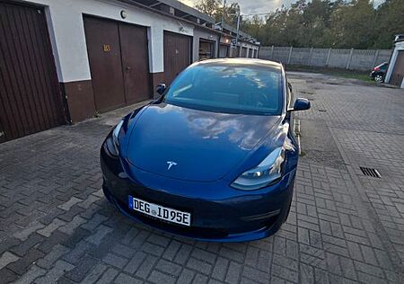 Tesla Model 3 gebraucht kaufen Tesla Model 3 Allradantrieb mit Dualmotor Performa...