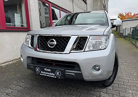 Nissan Navara Pickup Double Cab SE 4X4 1.HAND~PDC~SHZ