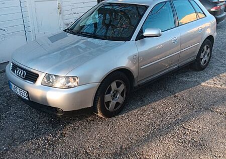 Audi A3 1.8T 110kW Ambiente