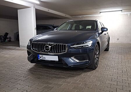 Volvo V60 T6 Recharge | Garantie bis 02/27