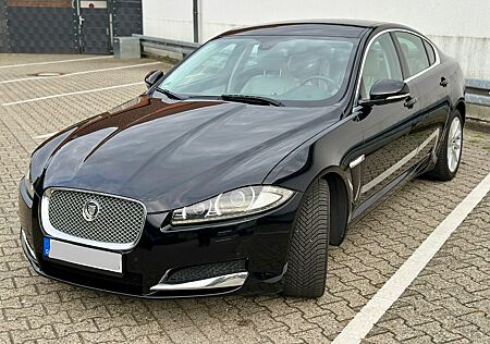 Jaguar XF 2.2d