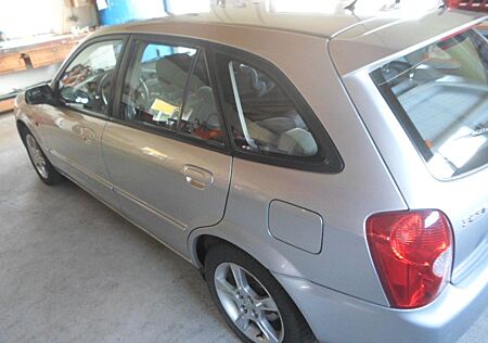 Mazda 323 S 1.6 Exclusive Autom. Touring-Paket Exc...