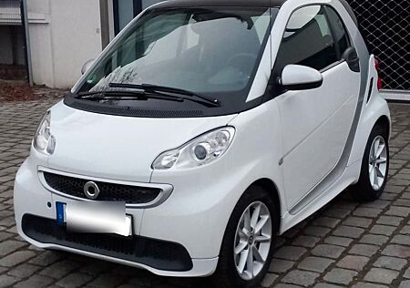 Smart ForTwo PASSION 84 PS SERVO*KLIMA*PANO*HU NEU