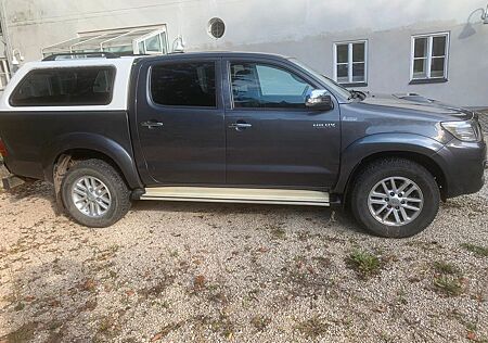 Toyota Hilux Double Cab 3,0l-D-4D (171PS) 5StufenAutoma