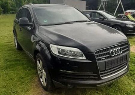 Audi Q7 3.0 TDI (DPF) quattro tiptronic -