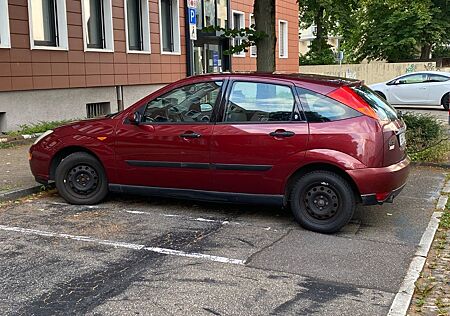 Ford Focus 1.6 Ghia