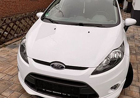 Ford Fiesta 1,25 44kW Ambiente TÜV 09/27