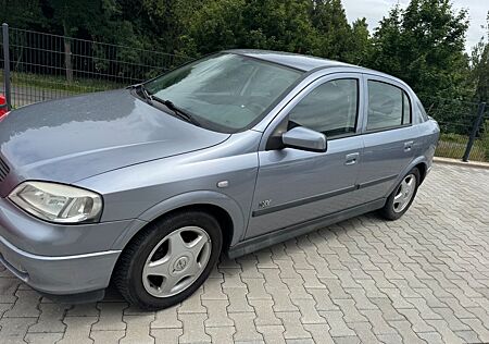 Opel Astra 1.6 Njoy Njoy