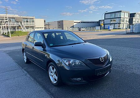 Mazda 3 Lim. 1.6 Sport Active Klimaautomatik