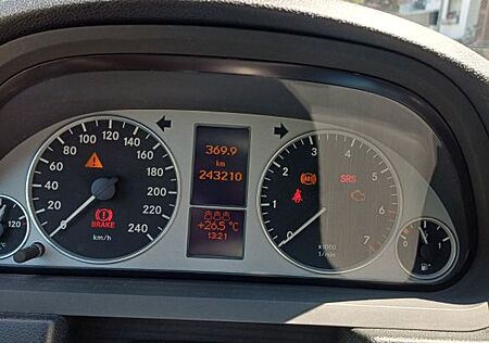 Mercedes-Benz B 150 -