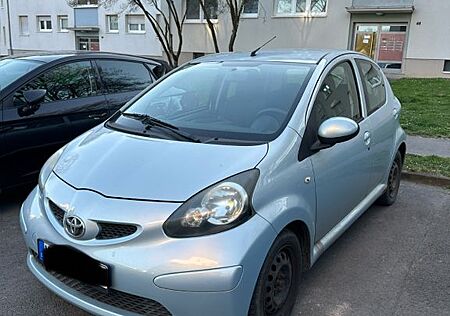 Toyota Aygo (X) Aygo (X) 1,0 -