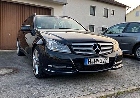 Mercedes-Benz C 220 W204 C220 Mopf,Automatikgetriebe,Neu Tüv