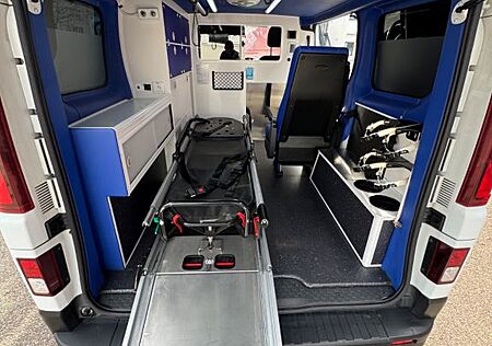 Fiat Talento Ambulance Krankenwagen Rettungswagen Kam