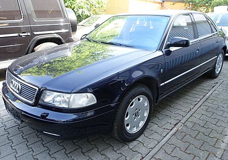 Audi A8 4.2 QUATTRO VFL *XENON*BOSE*LEDER*NAVI*PDC*