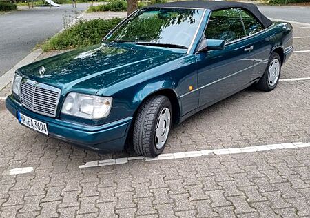 Mercedes-Benz E 200 Cabrio W124 Oldtimer H- Kennzeichen