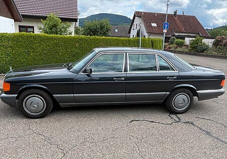 Mercedes-Benz S 300 SEL 300