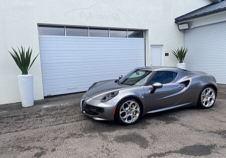 Alfa Romeo 4C GRIGIO BASALTO *** orig. 6 TKM ***