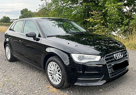 Audi A3 2.0 TDI S tronic Ambiente Ambiente