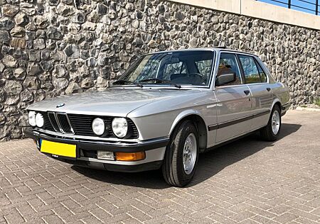 BMW 520i sehr gepflegter, originaler E28 1985