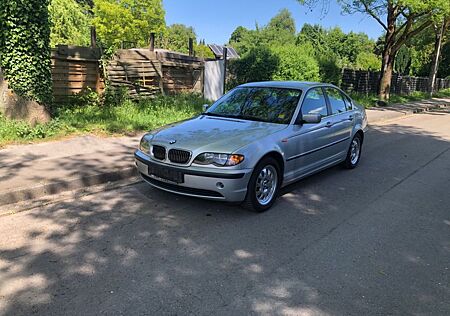 BMW 320i