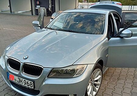 BMW 318i -