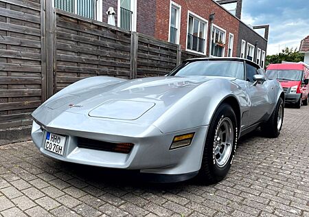 Chevrolet Corvette C3 5,7 l V8 Aut. Targa L82 mit H-Zulassung