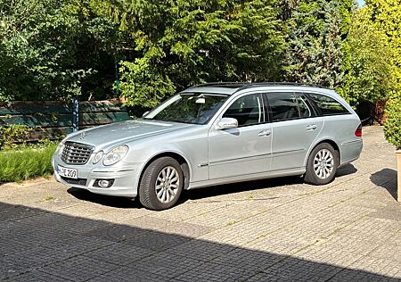 Mercedes-Benz E 220 CDI T ELEGANCE Elegance