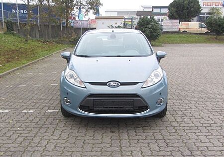 Ford Fiesta Titanium/Klima/Pdc/2Hd