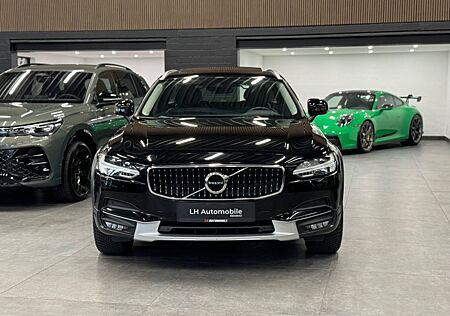 Volvo V90 Cross Country Pro AWD DSG Navi Pano Leder