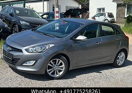 Hyundai i30 Trend 1.6 CRDI Navi, Klima,Alu,Euro5