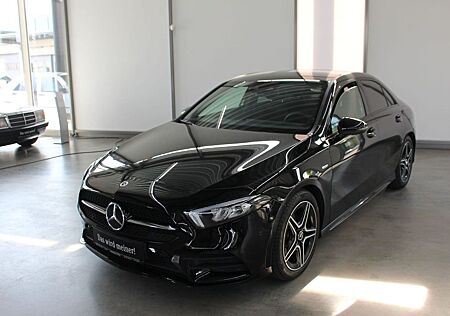 Mercedes-Benz A 180 AMG Limousine LED Night Kamera Ambiente