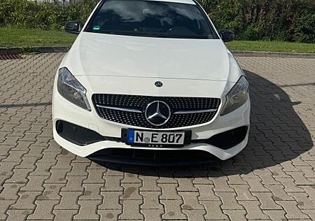 Mercedes-Benz A 220