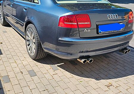 Audi A8 4.2 tiptronic quattro -