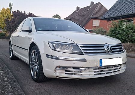 VW Phaeton Volkswagen 3.0 V6 TDI 4MOTION 5-Sitzer - NAVI*AHK*