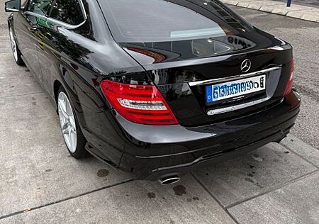 Mercedes-Benz C 350 BlueEFFICIENCY Coupé Autom. -