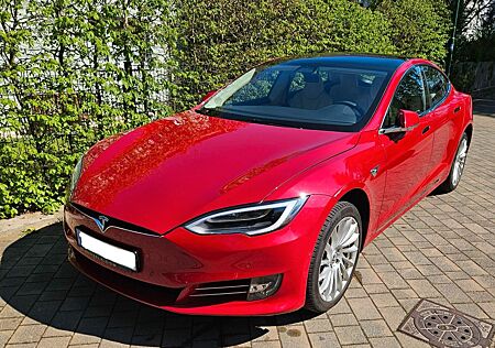 Tesla Model S - Leder, Holzeinlagen, 1.Hand, 57.500 km